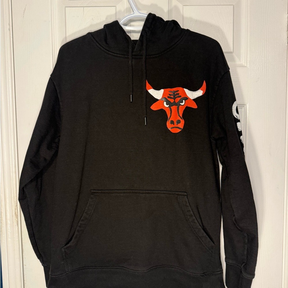 Chicago Bulls Men's Black Hoodie